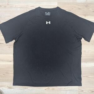 Under Armour Men's Black T-Shirt